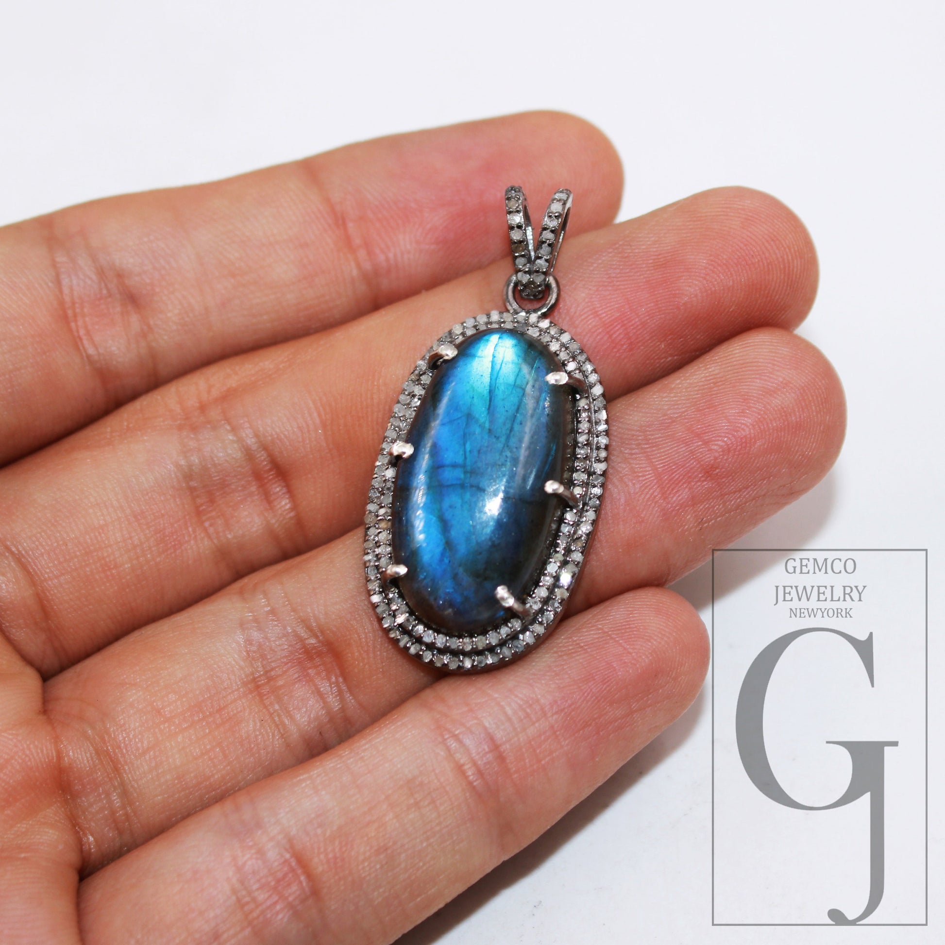 1pc Beautiful designer labradorite pendant Rosecut pave diamond pendant 925 sterling silver handmade finish diamond charms necklace pendant