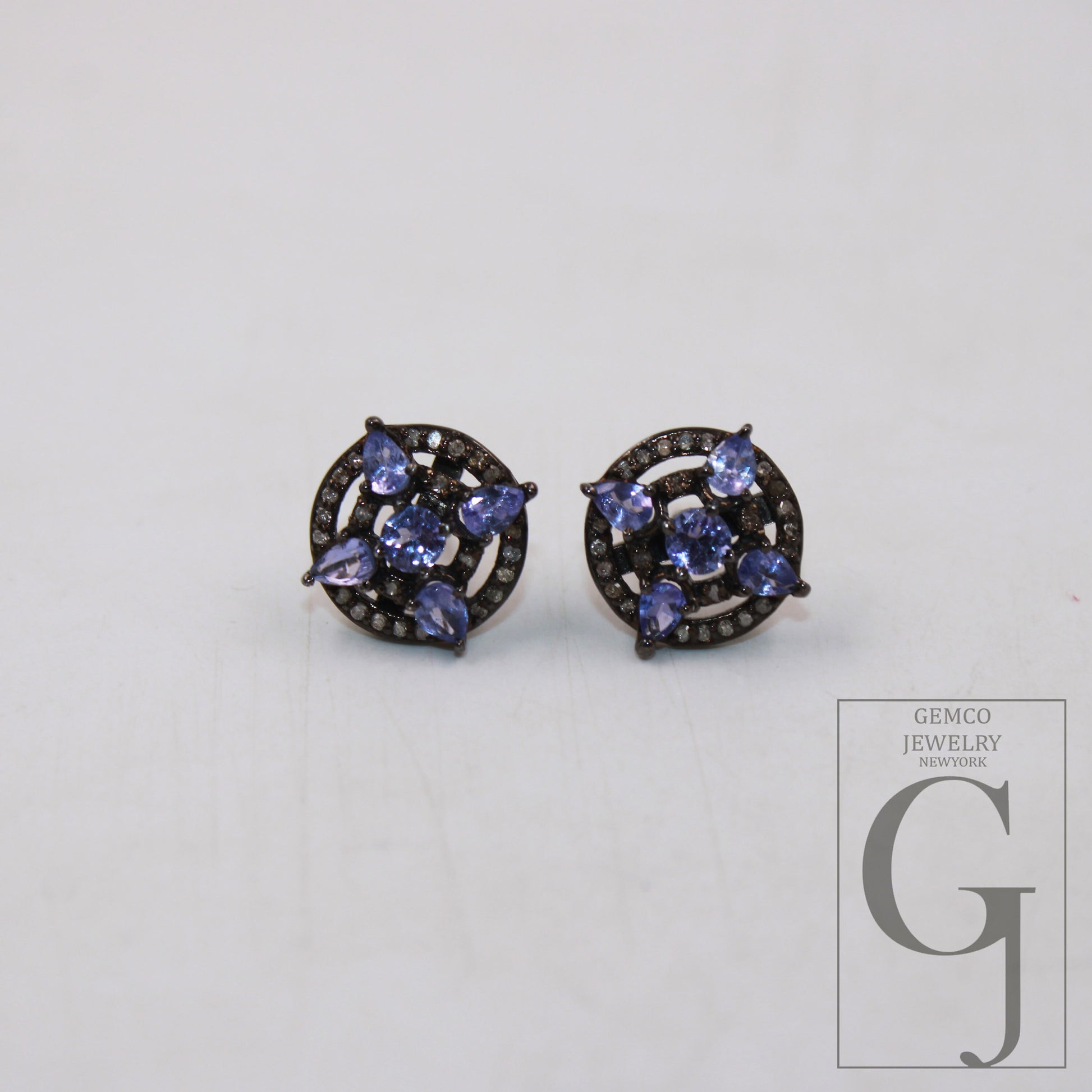 1 pair Beautiful designer tanzanite stud earrings tops Pave rosecut diamond 925 sterling silver handmade diamond pave stud earrings jewelry