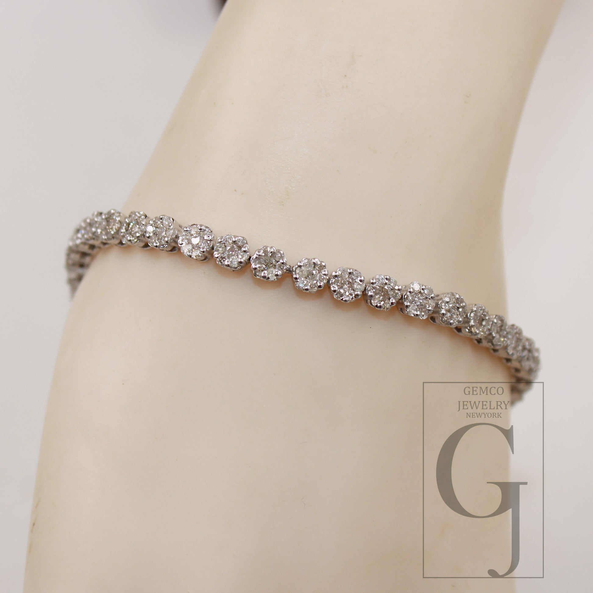 Beautiful designer tennis bracelet handmade 925 sterling silver gold bangle jewelry pave diamond brilliant cut white color diamond jewelry