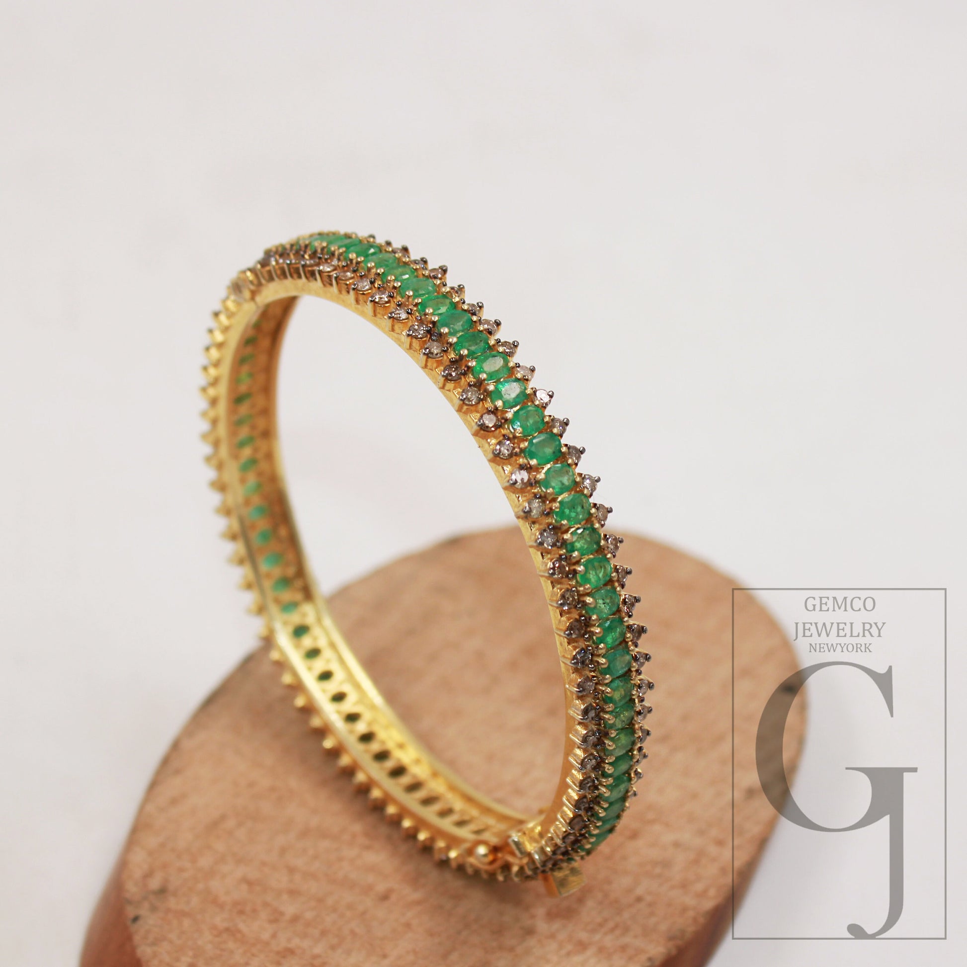 Fashionable 18k gold emerald bangle Rosecut pave diamond bangle bracelet 925 sterling silver handmade finish diamond bangle bracelet jewelry