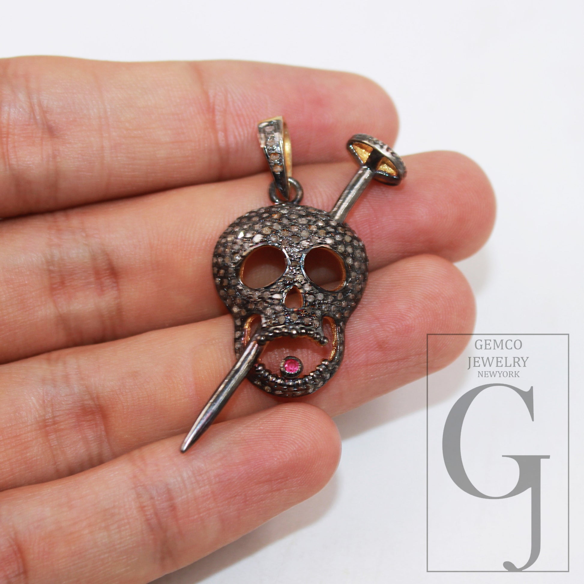 1pc Skull Nail Ruby Pendant Design Rosecut Pave Diamond Pendant 925 Sterling Silver Handmade Finish Diamond Pendant Jewelry
