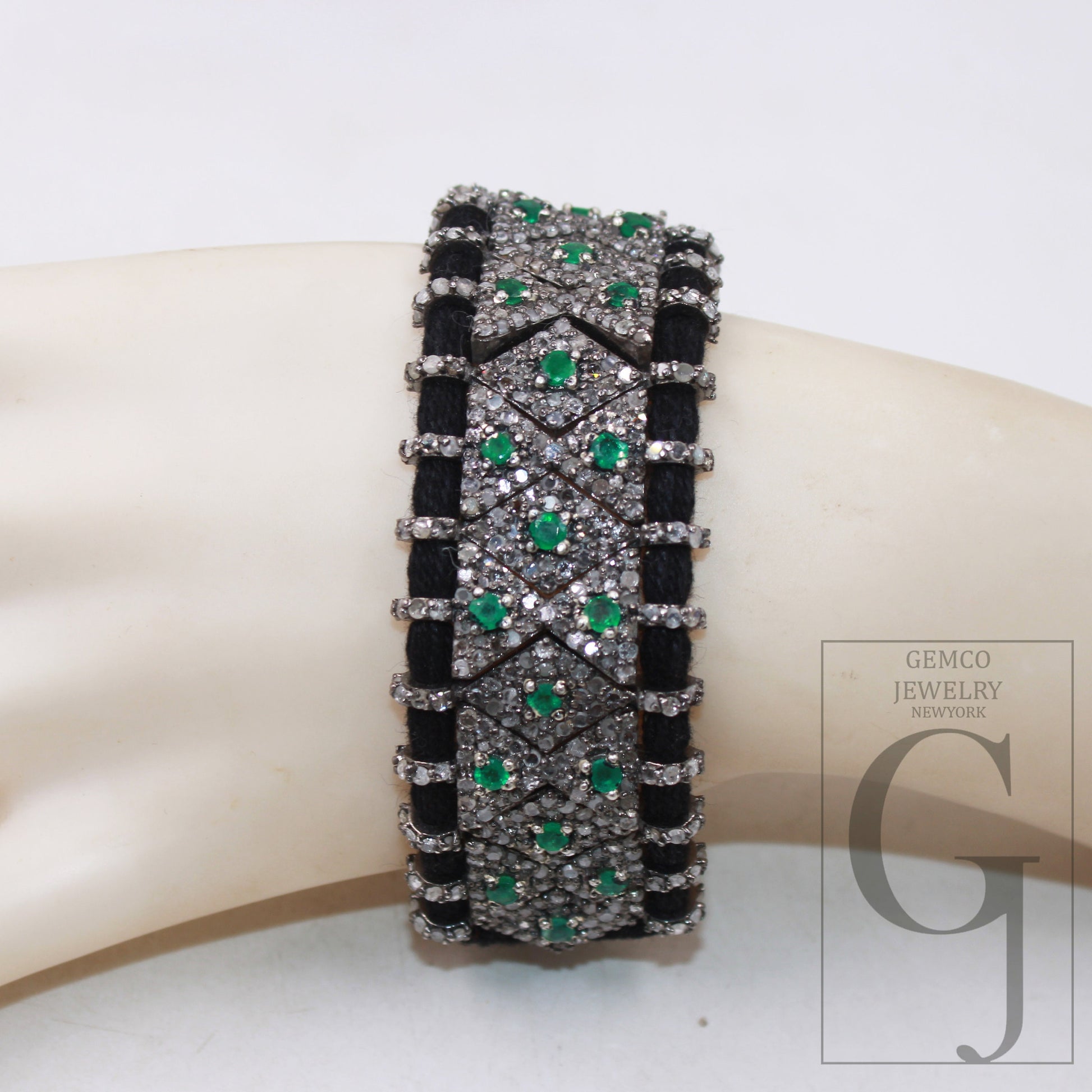 Green emerald design thread bracelet Rosecut pave diamond thread bangle bracelet 925 sterling silver handmade finish bangle macrame bracelet