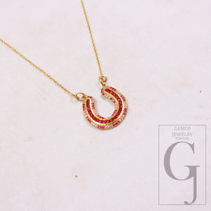 1pc Horseshoe Pendant In Ruby Red Color Stone Rosecut Pave Pendant 925 Sterling Silver Handmade Finish Jewelry Pendant Lucky Necklace